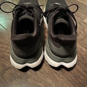 Hoka One One Mach Profly